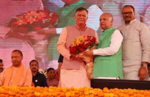 राजनीति के क्षेत्र में आया तो सबसे पहले श्रद्धेय लालजी टंडन जी ने ही मेरे सिर पर अपना हाथ रखा -सतीश महाना