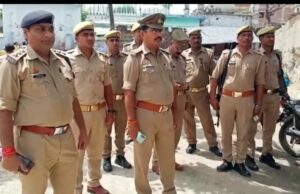 शांति पूर्ण माहौल में पुलिस की कडी सुरक्षा ब्यवस्था के बीच अदा की गई अलविदा की नमाज