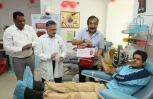 सहारा हॉस्पिटल में प्रेरणा दिवस से जारी रक्तदान शिविर का विश्व रक्तदाता दिवस पर हुआ समापन