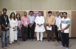 उत्तर प्रदेश संस्कृति एवं पर्यटन विभाग के मंत्री जयवीर सिंह ने किया महिला बाइकर्स का सम्मान