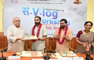 न्यूज चैनल में बोलने की शैली एवं डिजिटल कैमरे का उपयोग