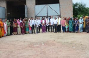 मछली पालन सीख महिलाएं बनीं आत्मनिर्भर