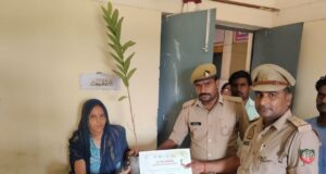 पौधे वितरित कर वन महोत्सव मनाया