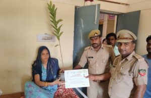 पौधे वितरित कर वन महोत्सव मनाया